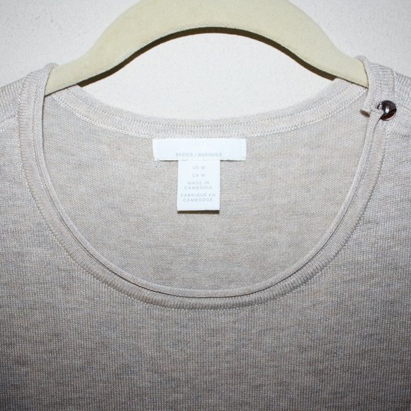 H&M Fine Knit Button Shoulder Top - Picture 5 of 7